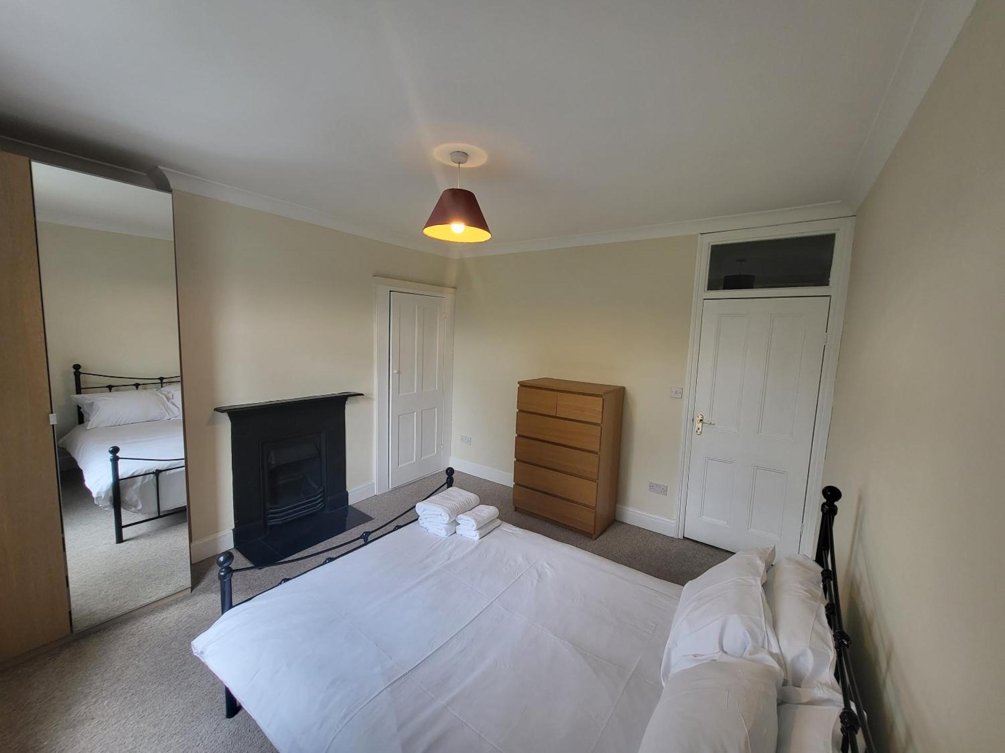 Spacious Central 5 Bedroom House By Tube Station Londres