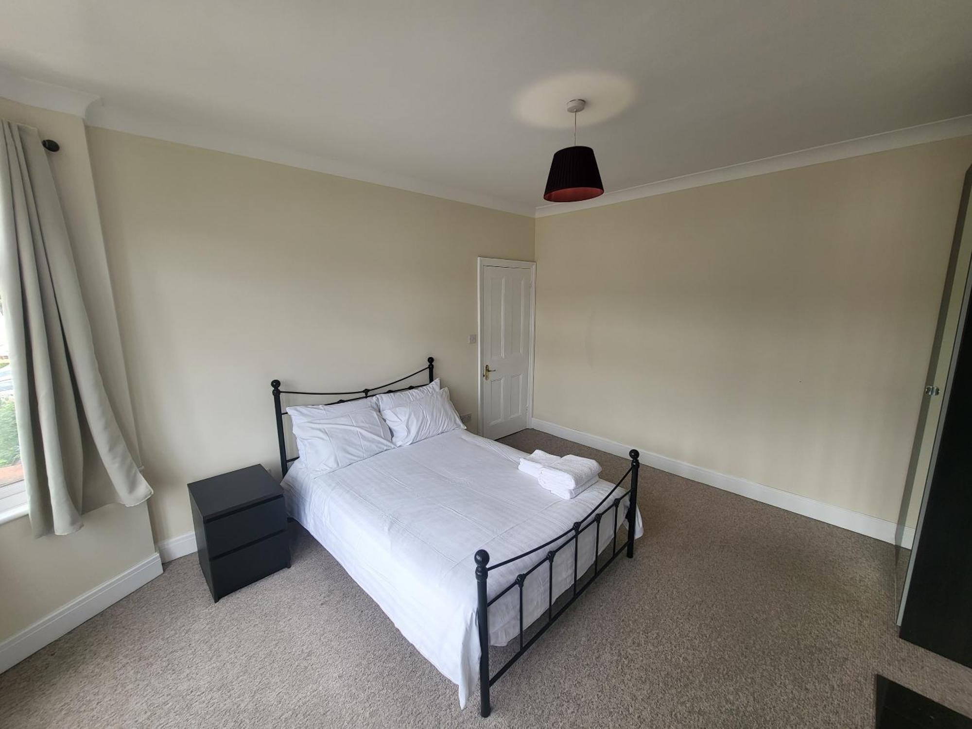 Spacious Central 5 Bedroom House By Tube Station Londres