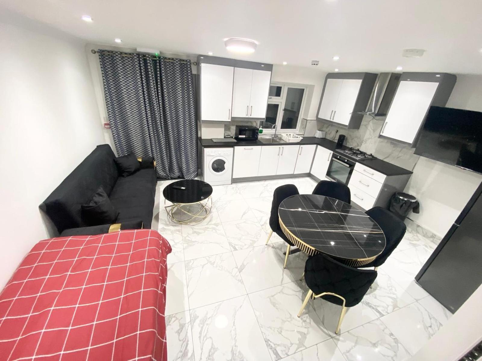 The Royal Boutique Regent By , Sleep 8 Hébergement de vacances