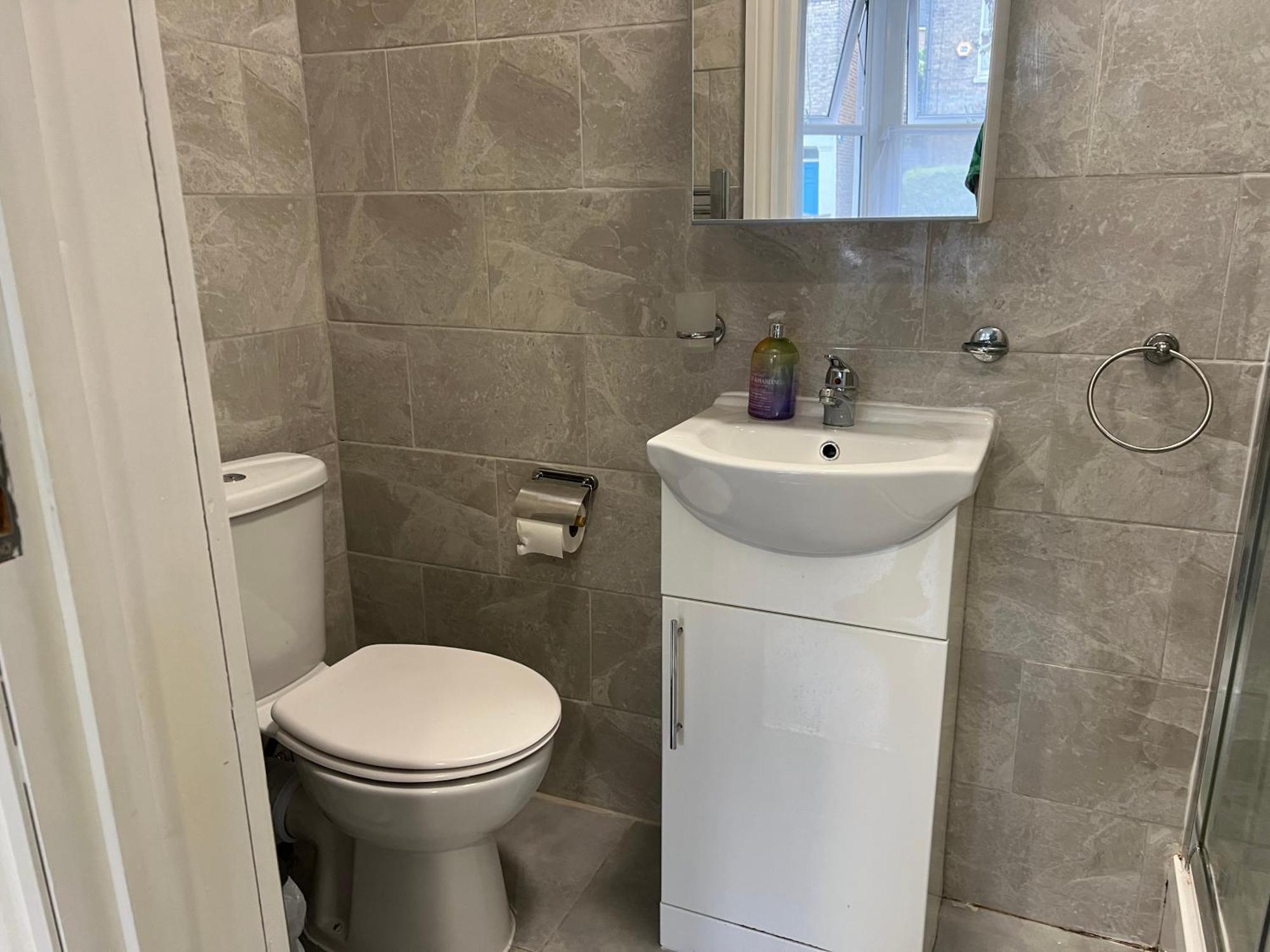 Sterne Street 4 Person London
