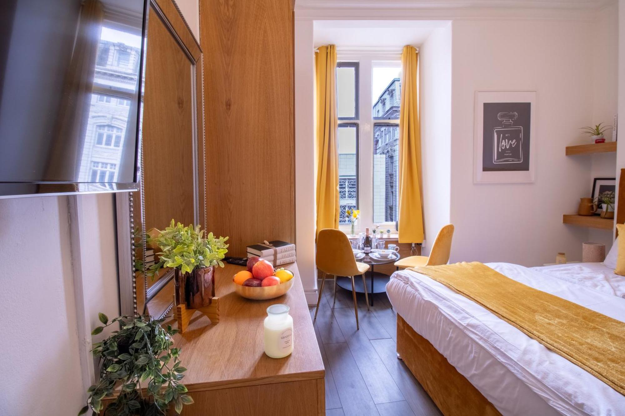Spacious On Oxford Street 9gc *