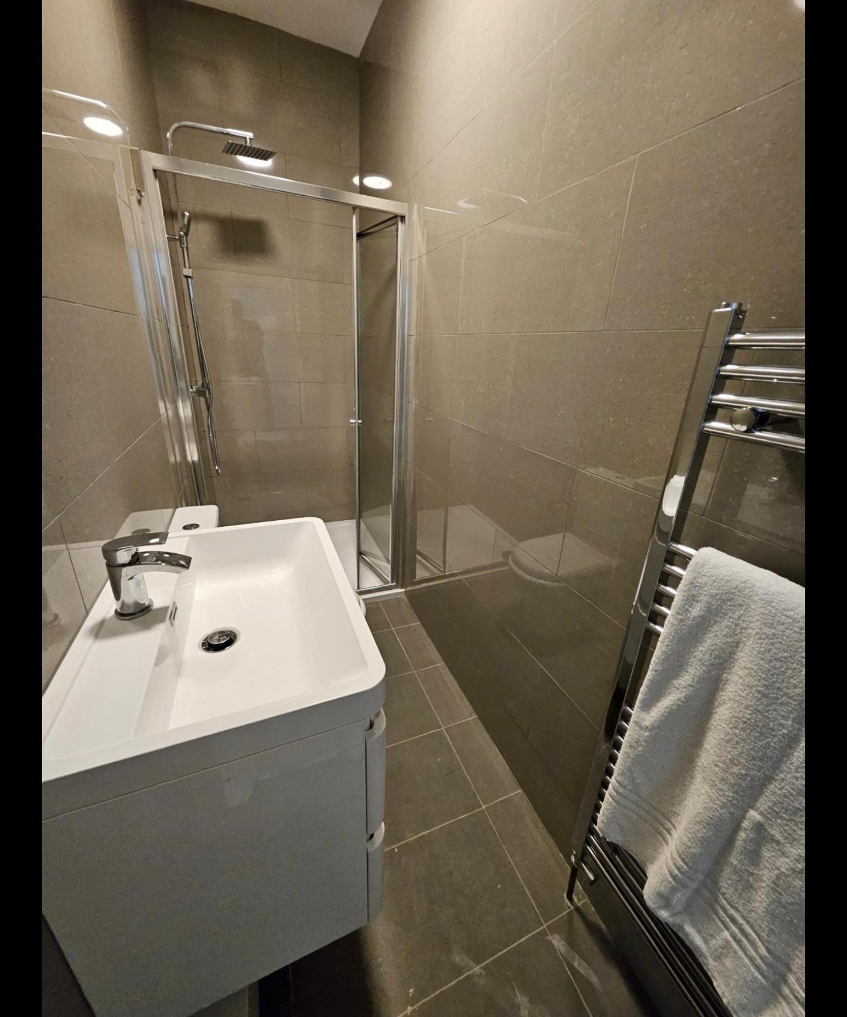 Mia Residence, Waterloo 4bed Apa Apartamento *