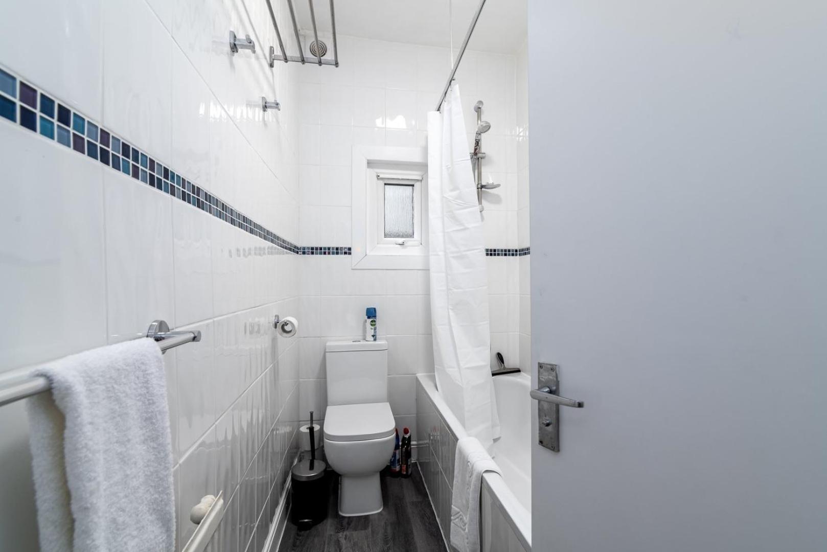 Guestready - Soberbo Moderno Com Jardim Em Kilburn Londres