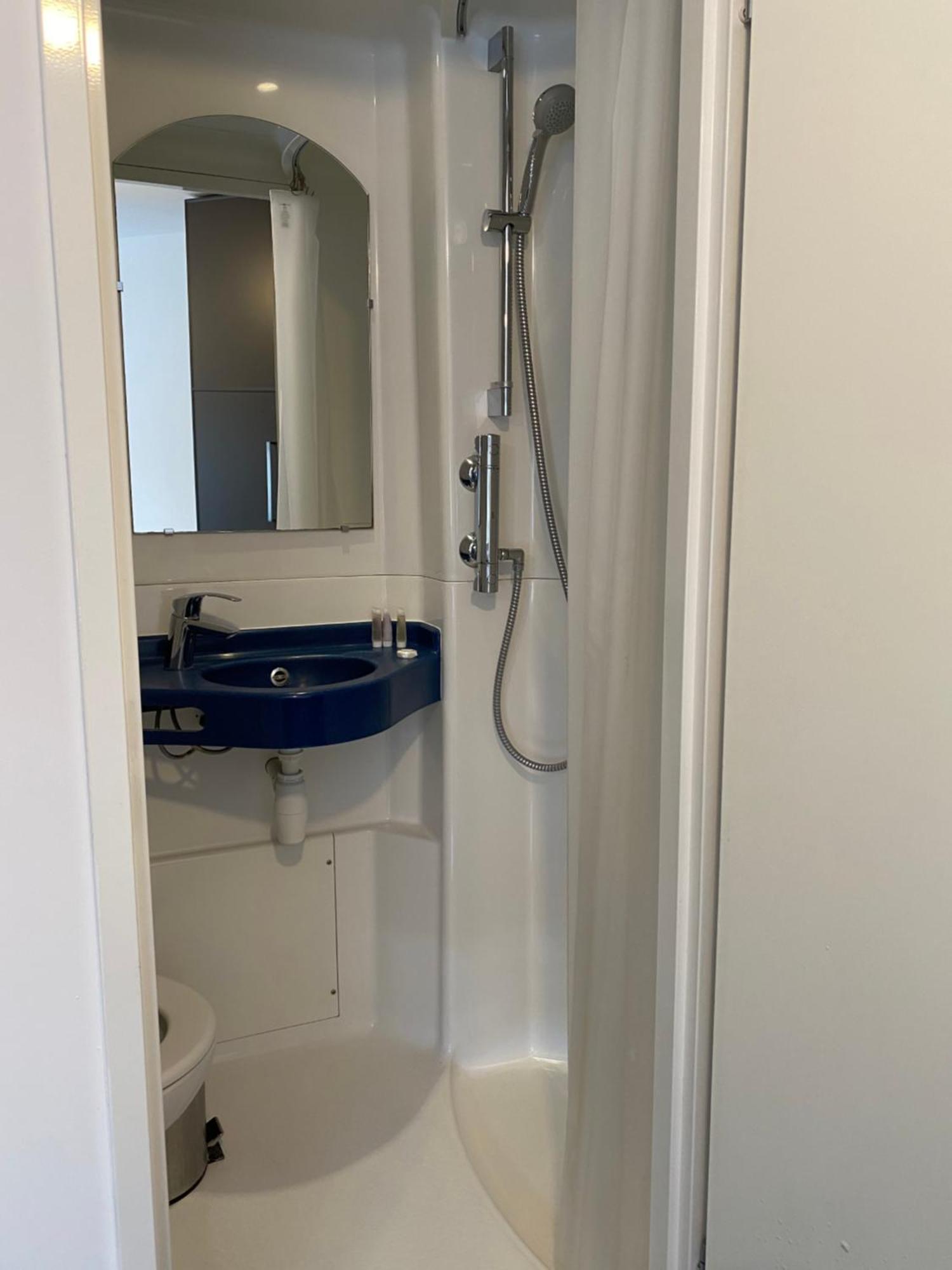 Studio Flat Farringdon London