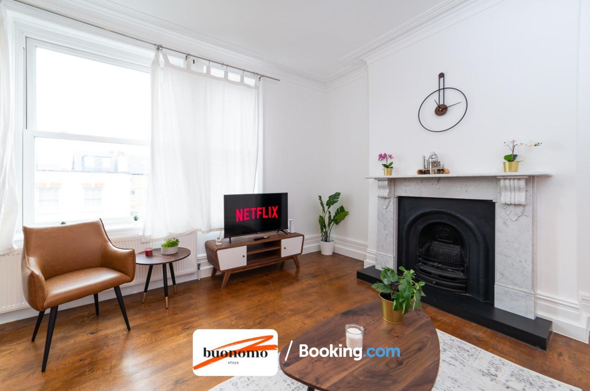 Three Bedroom At Buonomo Short Lets & Serviced Close To Wimbledon Tennis Courts Apartamento *