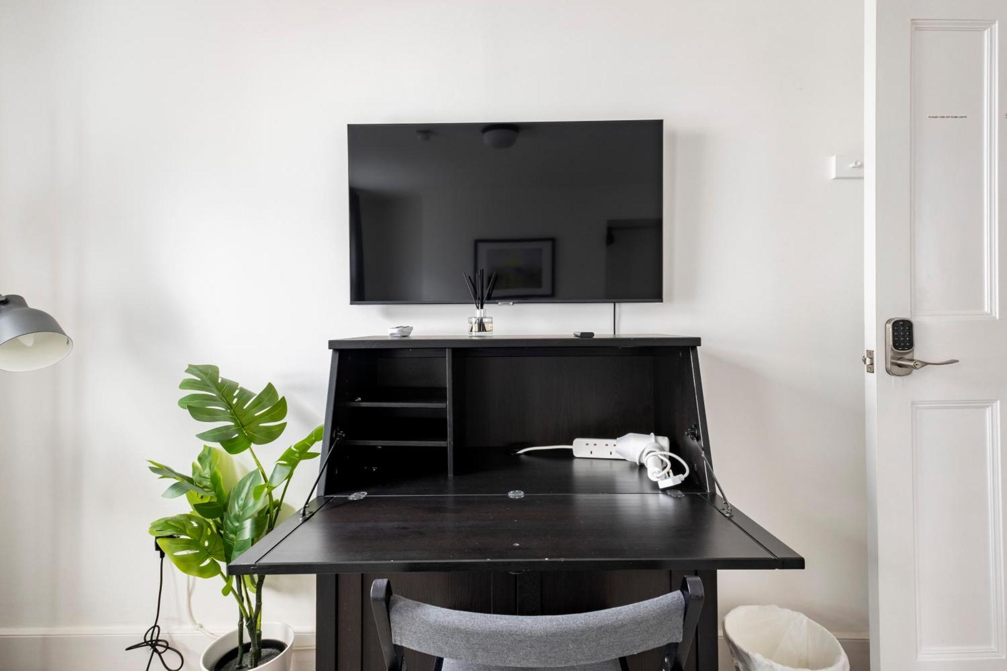 195vbr With Private Bathrooms, Shared Kitchen Apartamento