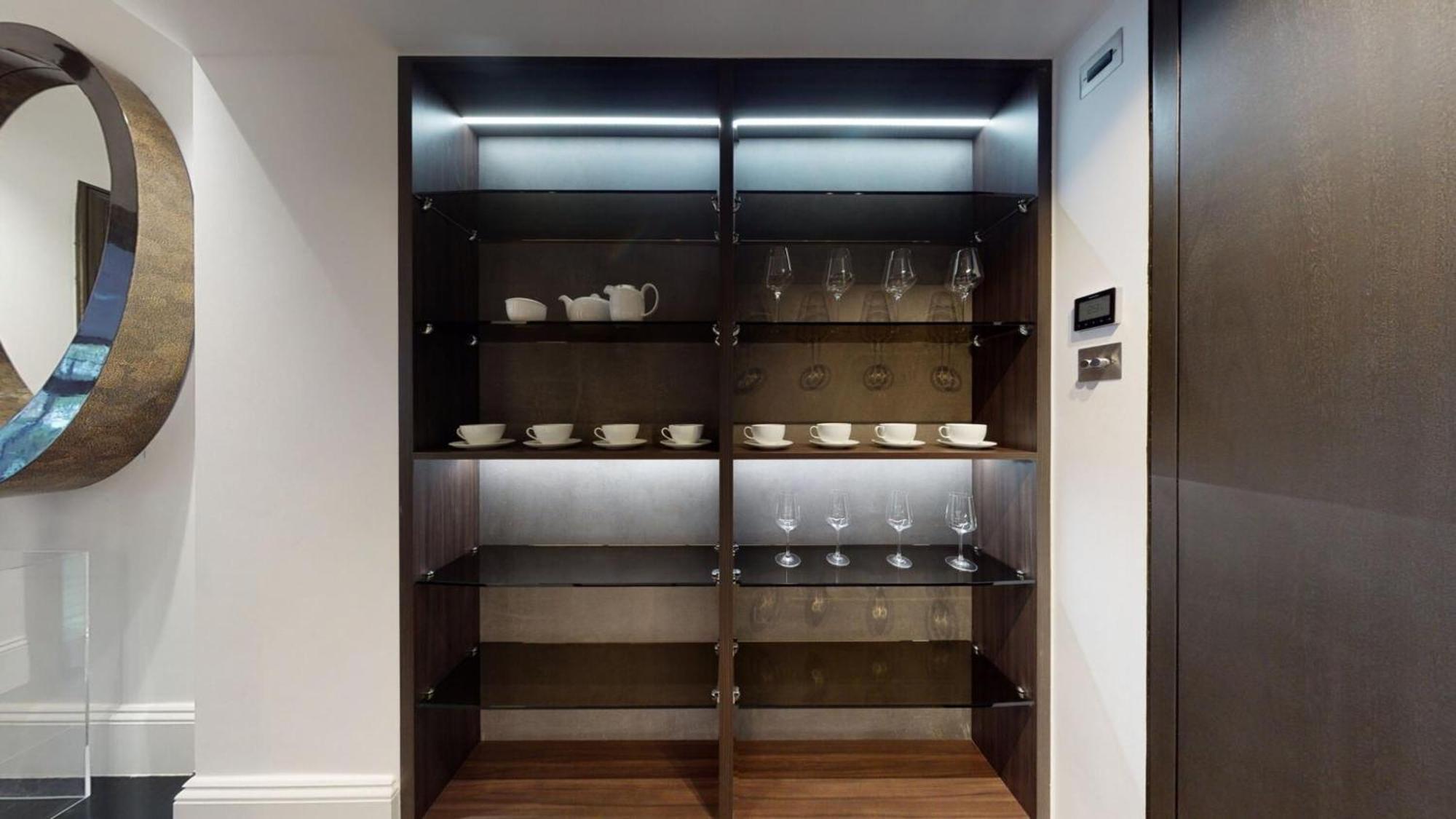 Luxury In Cadogan Square I *