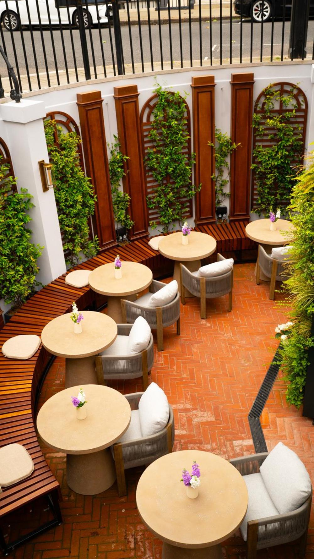 2 Chesham Hotel London