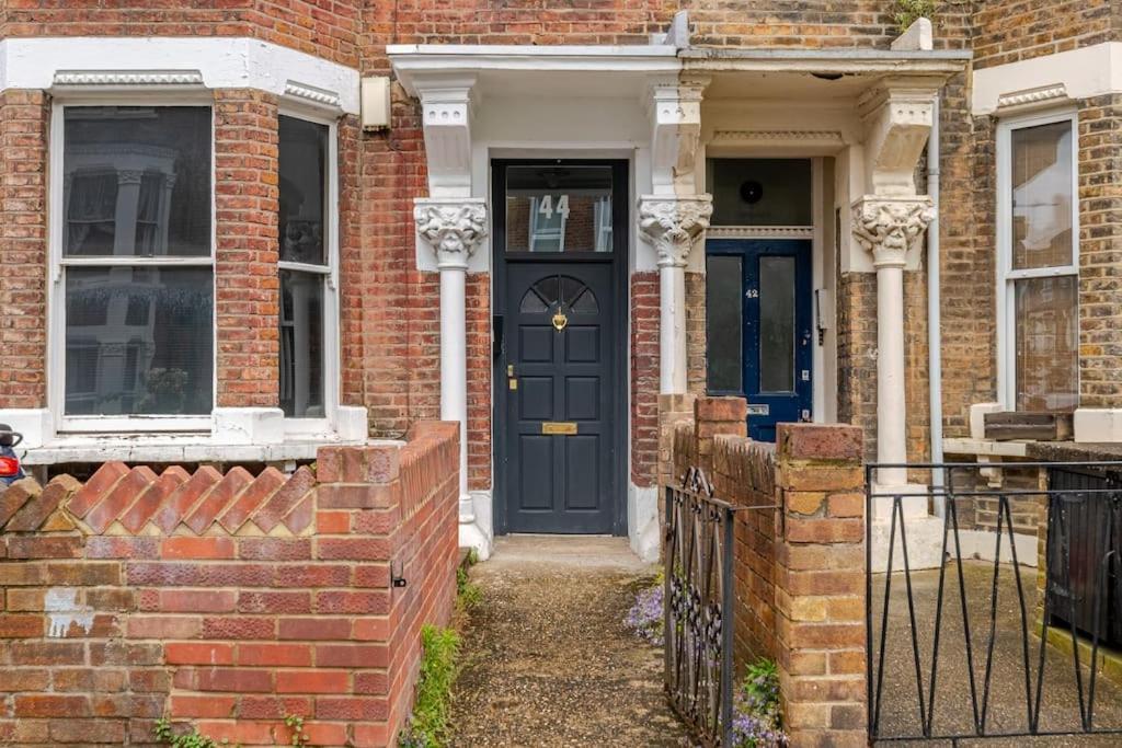 Apartment Luxurious & Modern 2 Bedroom Notting Hill Townhouse *