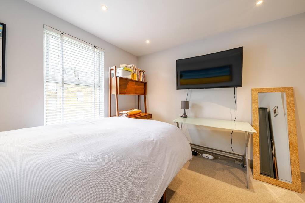 Apartment Luxurious & Modern 2 Bedroom Notting Hill Townhouse