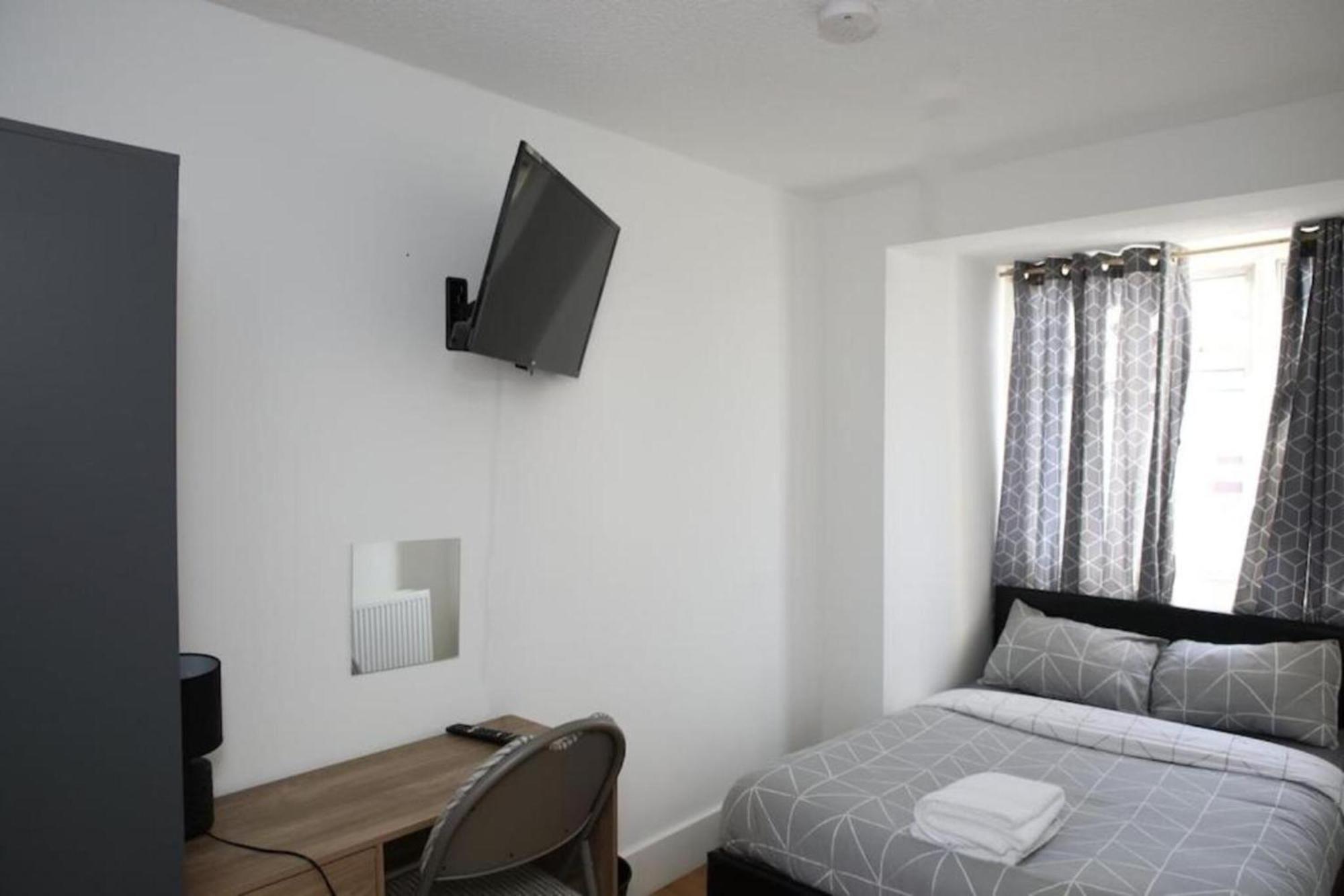 Bed and breakfast Oyo Timi