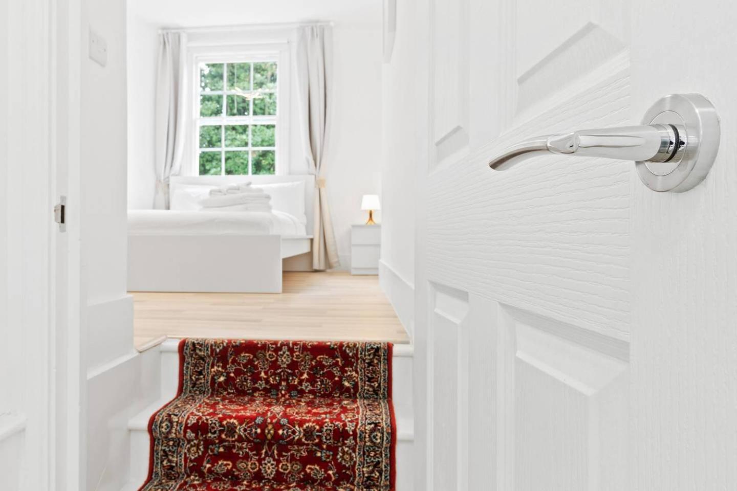Appartement Airy Spacious 1 Bedroom Aprtment With Garden In Brixton Londen