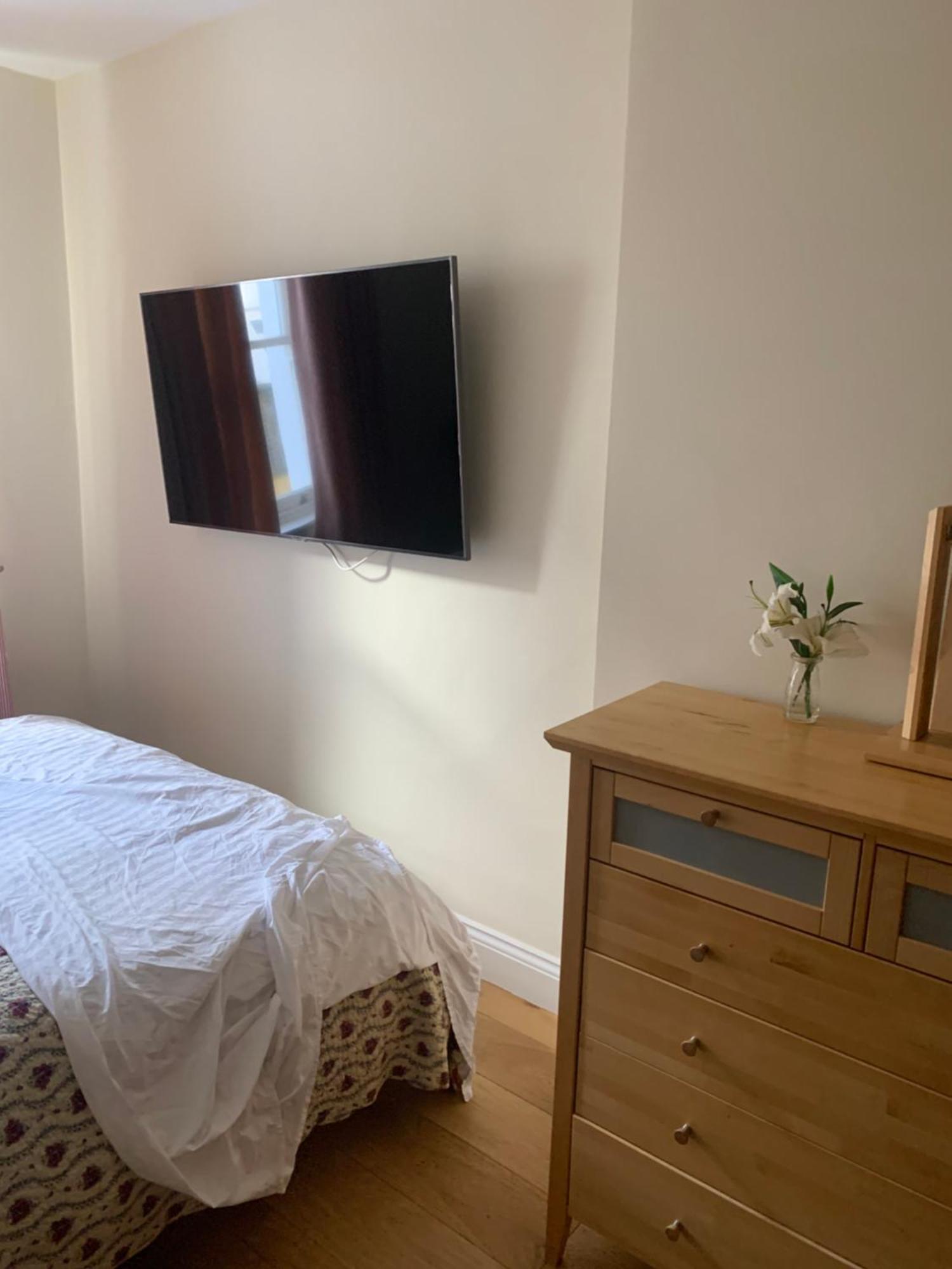 Appartement Spacious And 3 Bedroom House In Paddington *