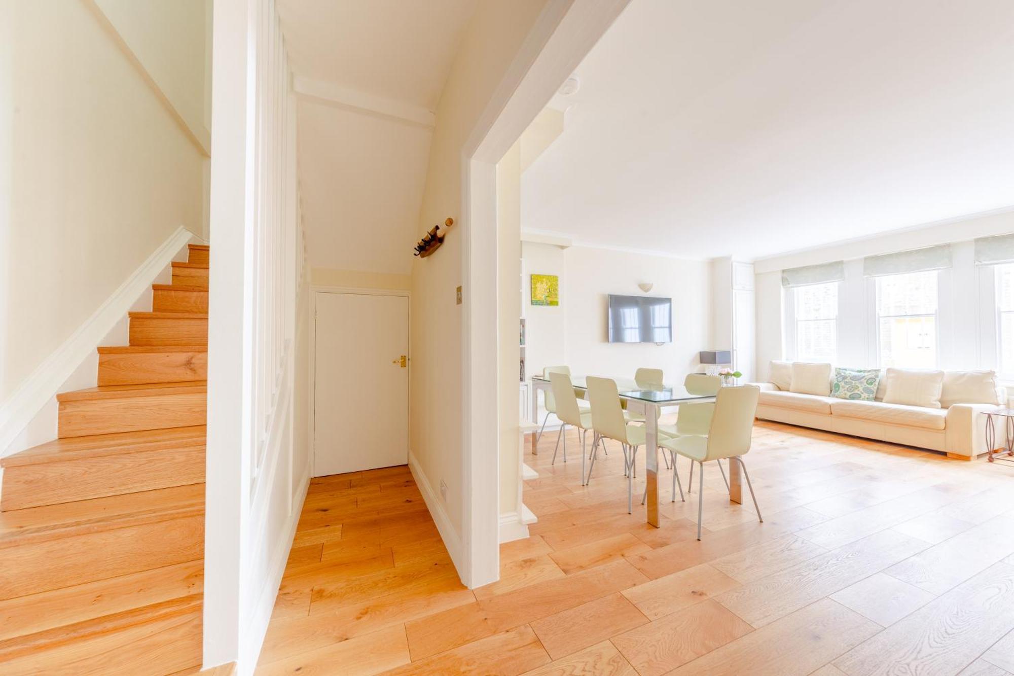 Spacious And 3 Bedroom House In Paddington * Londres