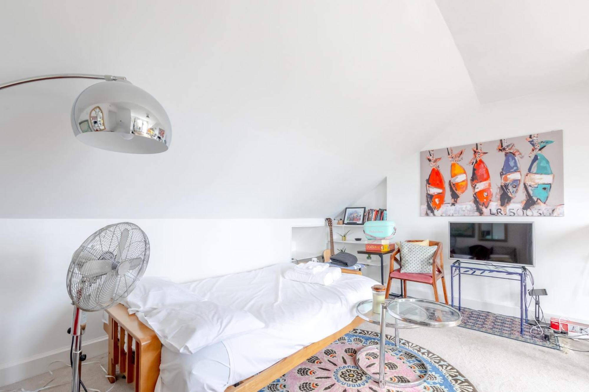 Floor 1bd Flat With Balcony - Ladbroke Grove * Londres