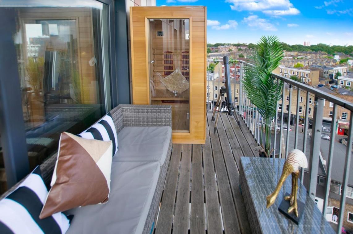 Unique Sky View -2 Bed Apartment *