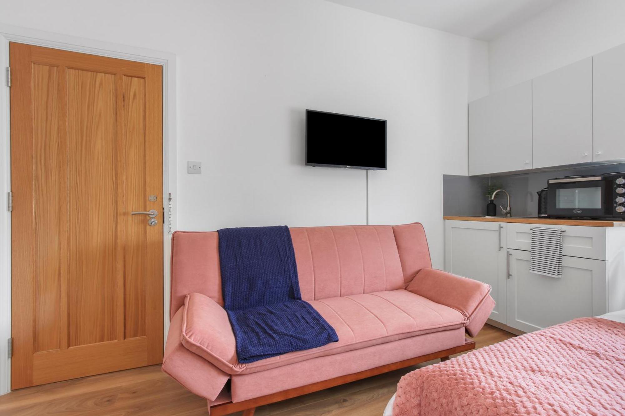 Zee Homes W6