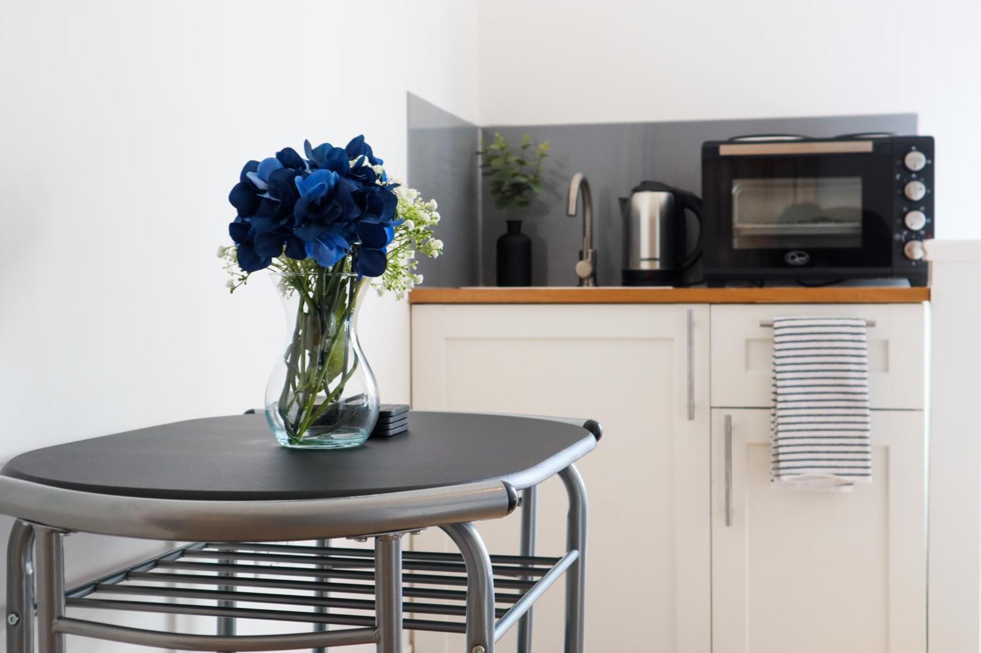 Zee Homes W6 Apartment London