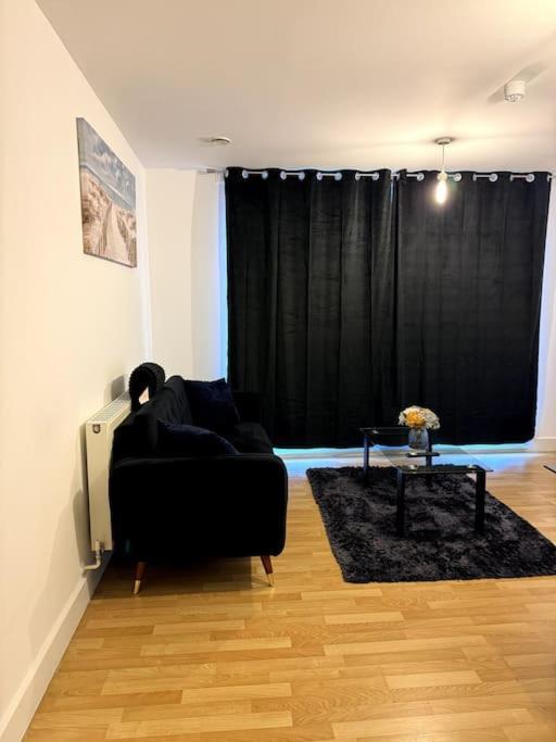 Apartment Two Bedrooms Flat In Stratford London