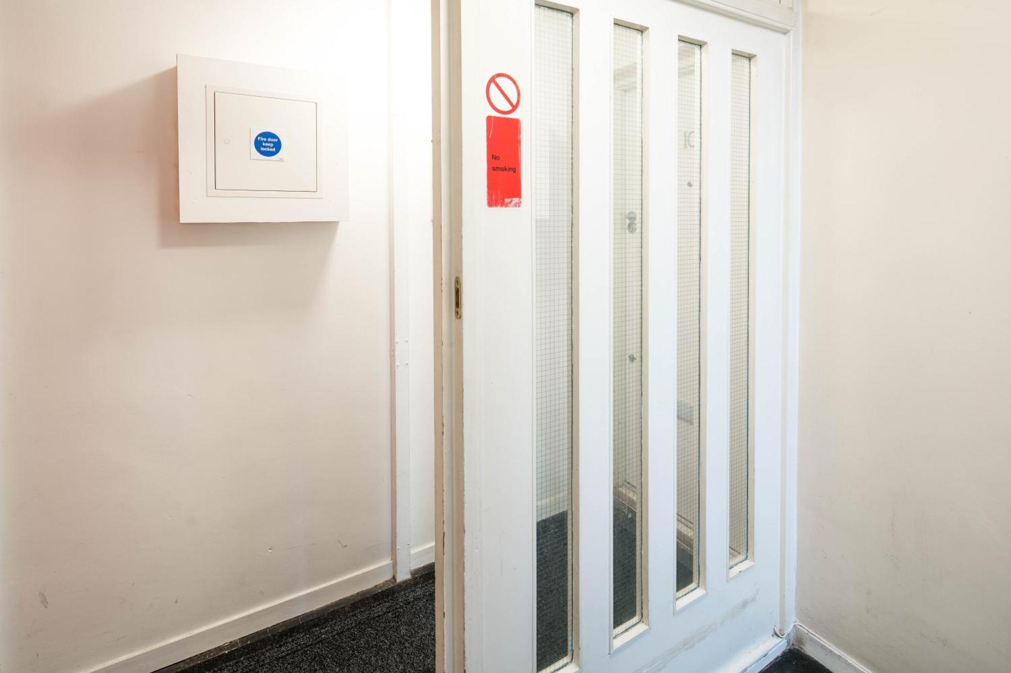 Stylish With Wifi And Easy Access To * Londres