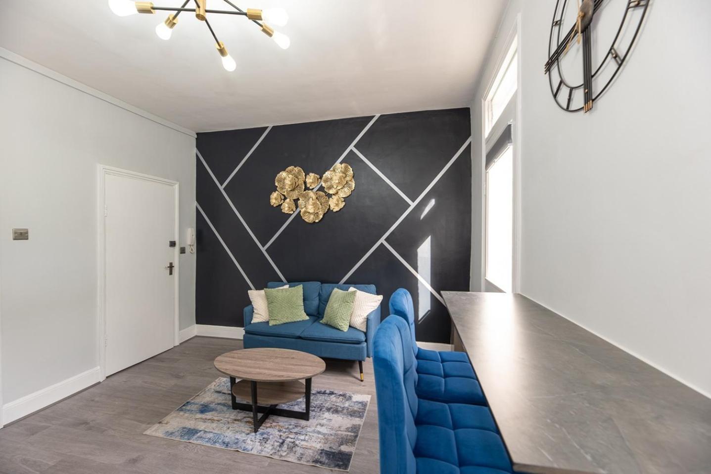 Capital Nla Apartment