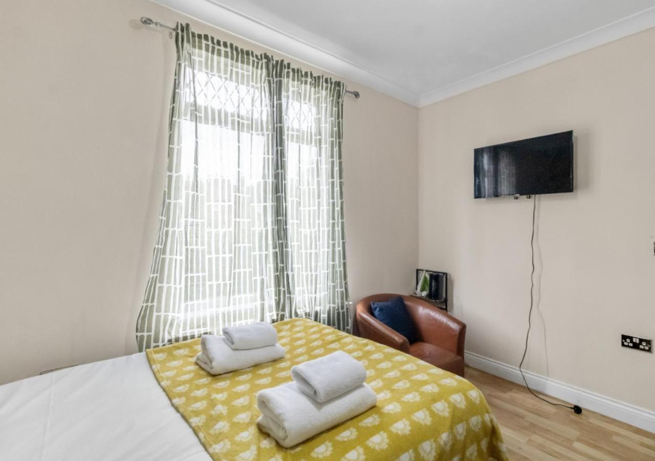 Apartamento The Roundway Styles & Cosy Private In *
