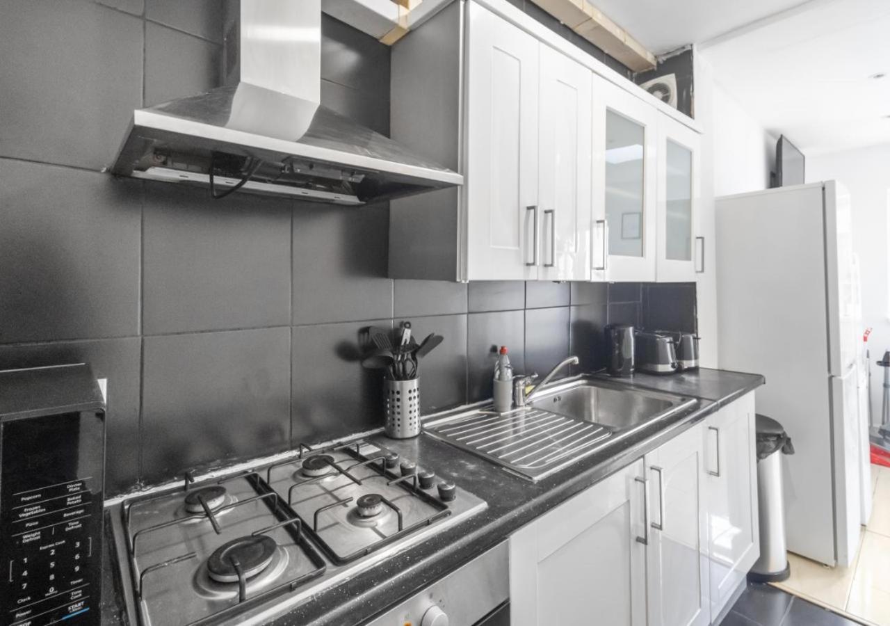 Apartamento The Roundway Styles & Cosy Private In Londres
