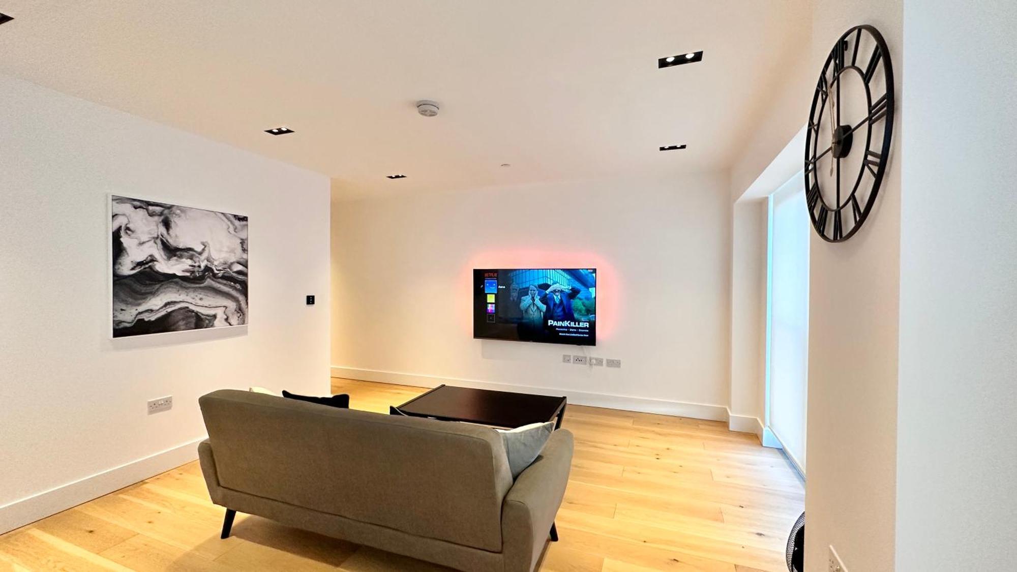 Versace Balcony 1gb Wifi Netflix Hdtv *
