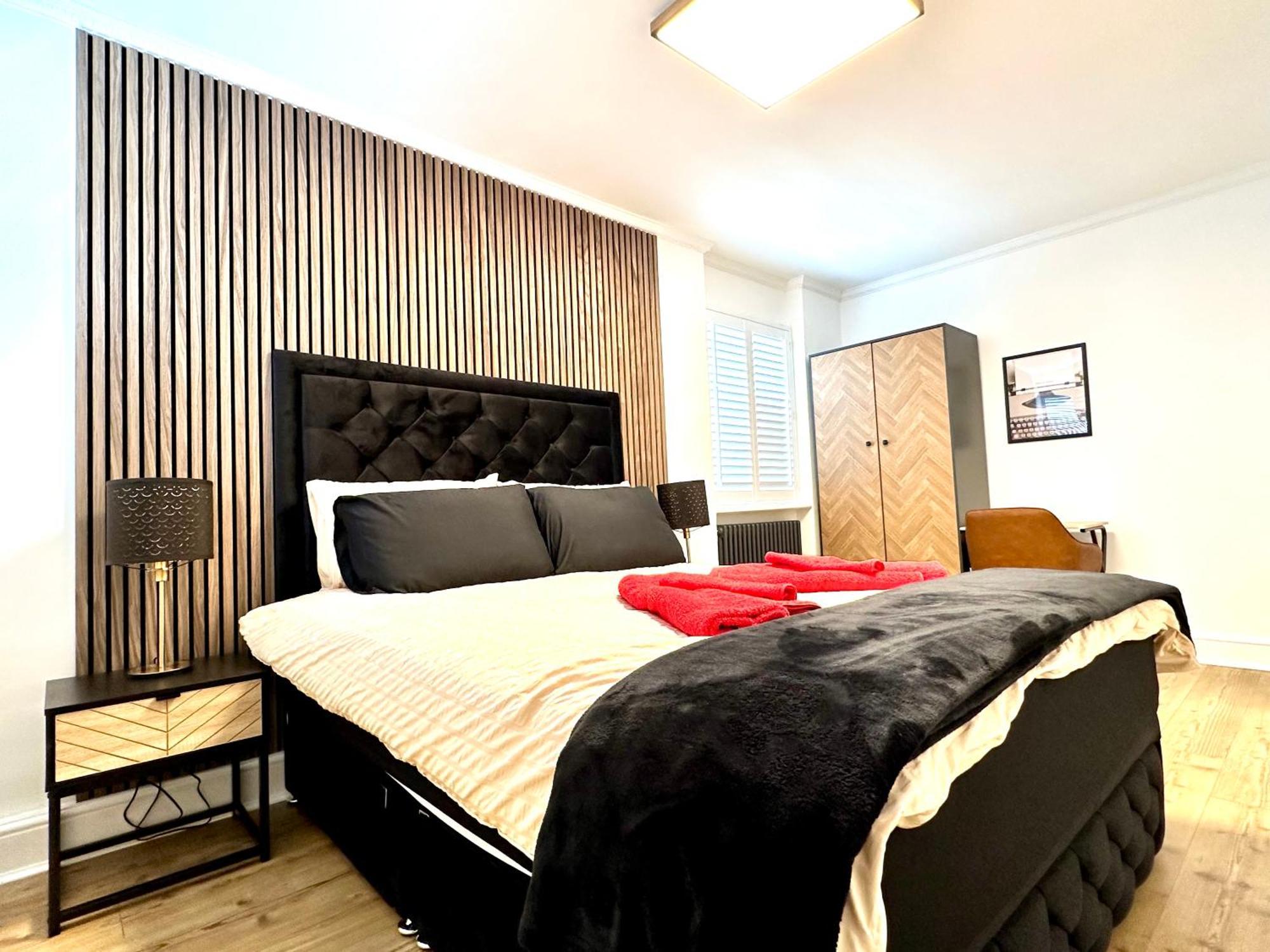 Apartamento Newly Refurbished ,chic, Attractive 3 Bedroom Flat