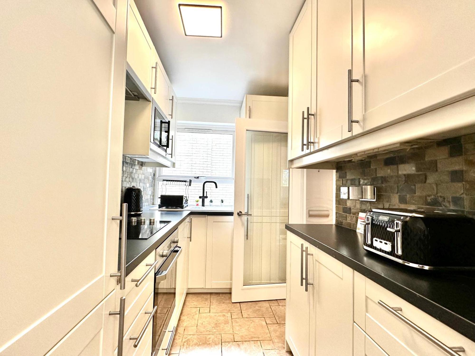 Newly Refurbished ,chic, Attractive 3 Bedroom Flat Apartamento Londres