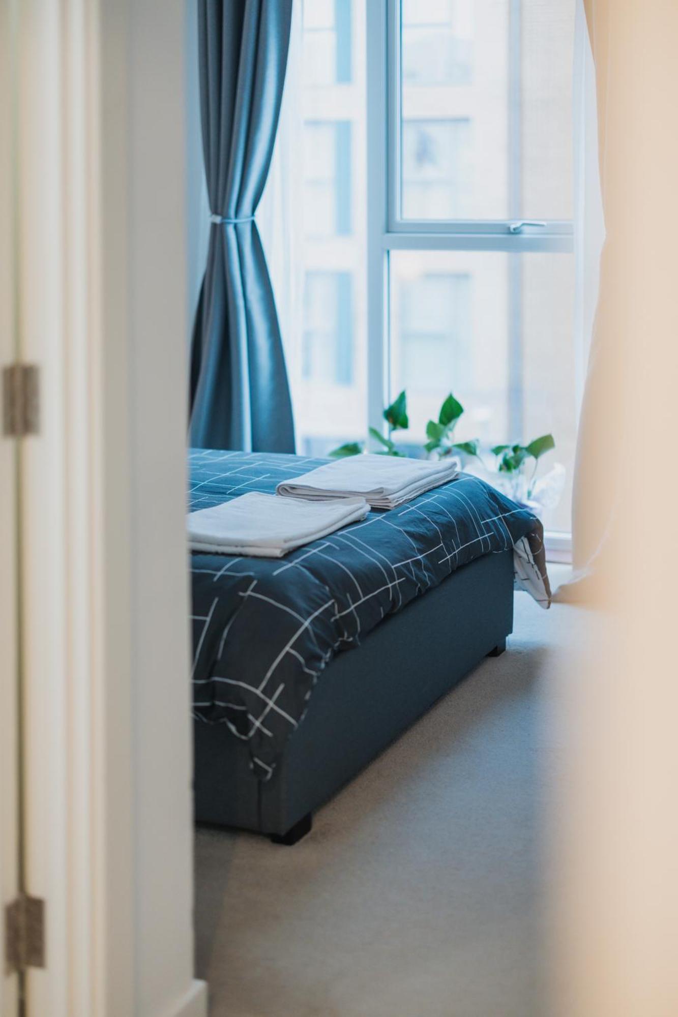 Brixton Village Flat- Private En-suite Double Bedroom