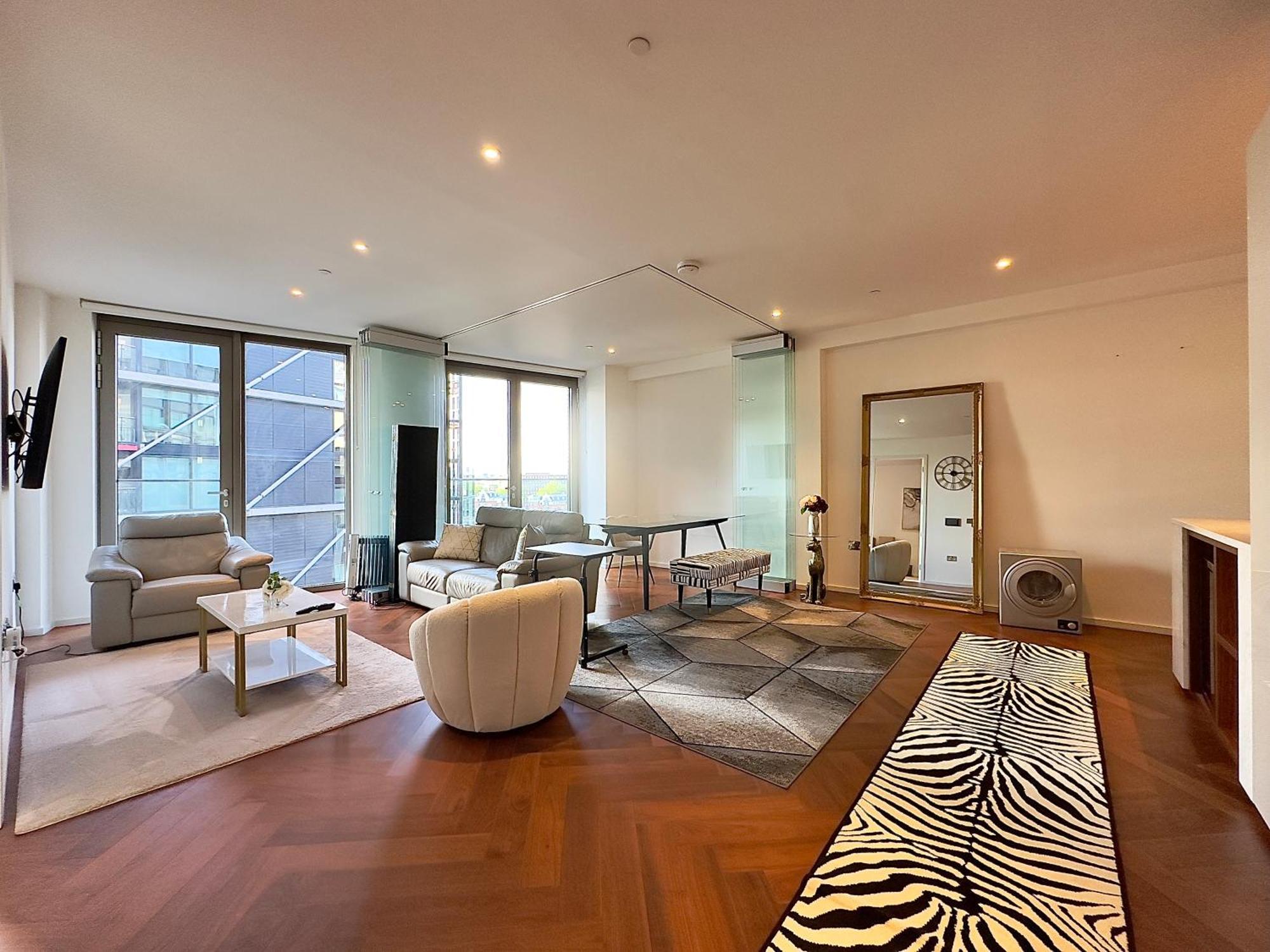 Lavish Penthouse River View Fast Wifi - Luxurylondonstays