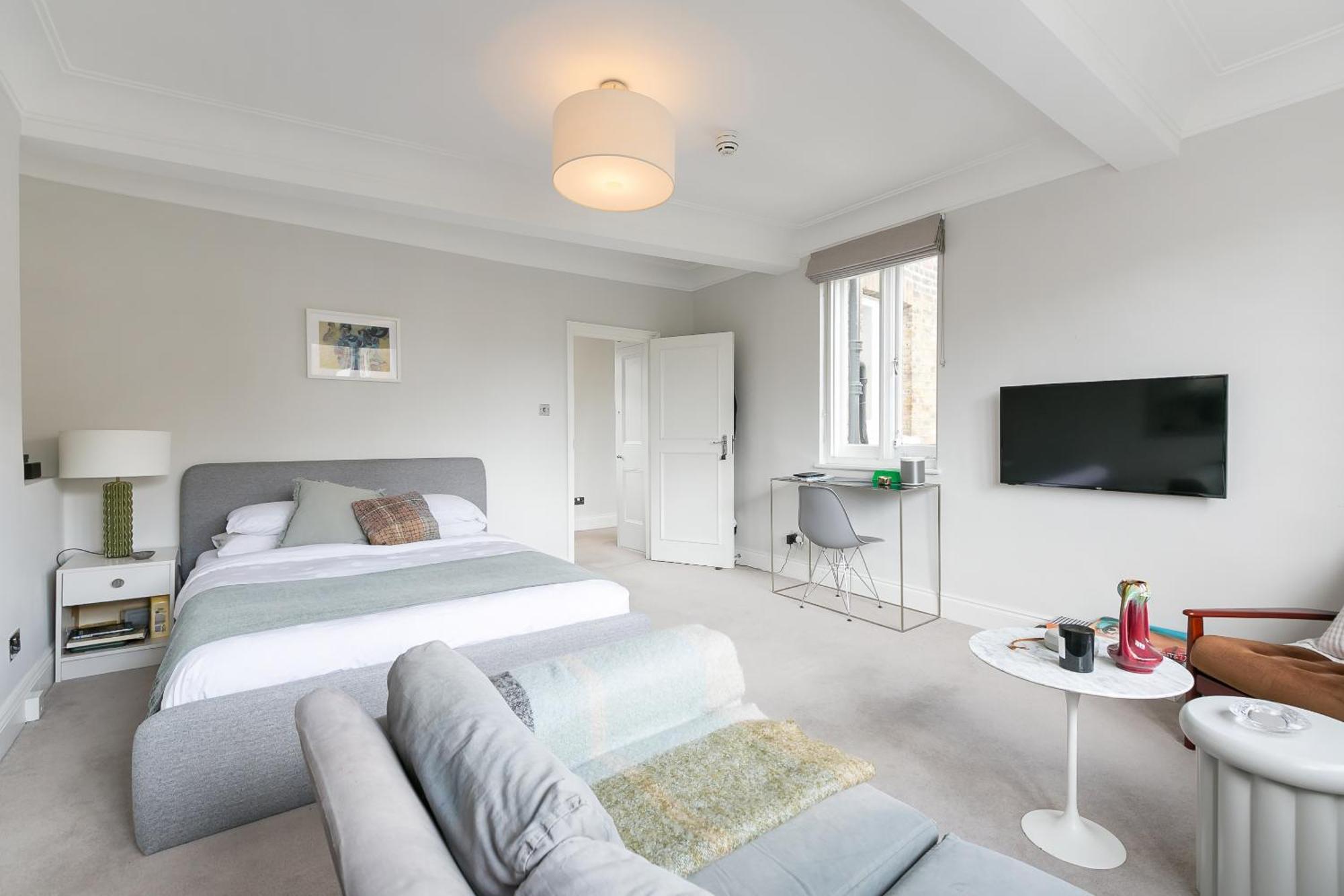Beautiful Centrally Located Large Studio * Londres