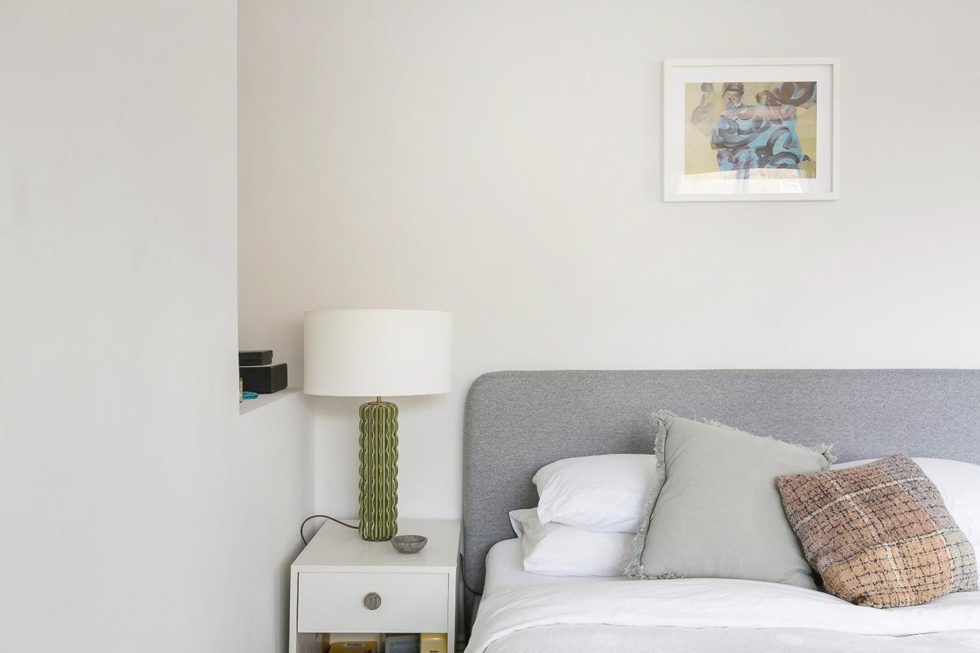 Beautiful Centrally Located Large Studio Apartamento
