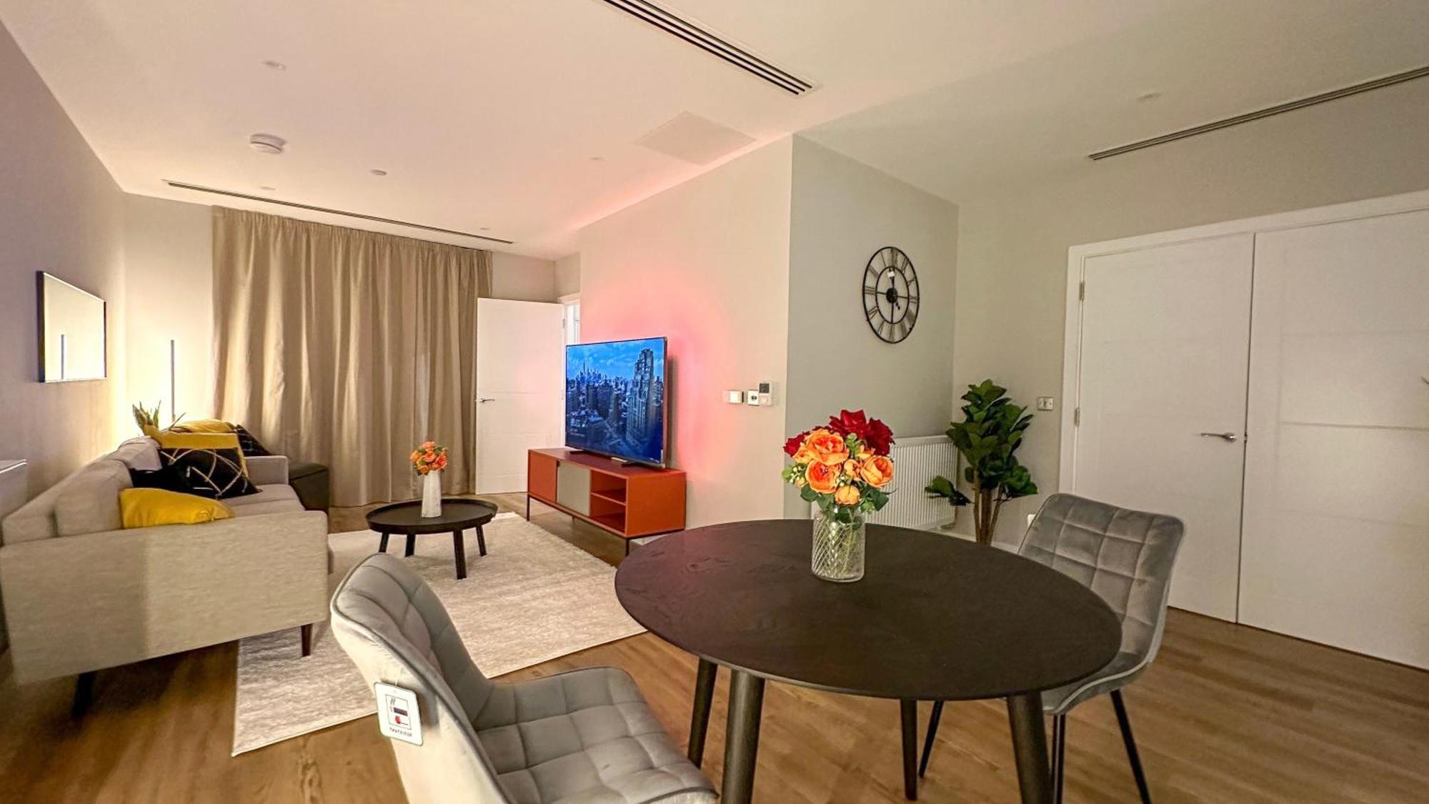 Apartment Duplex 3bed 3bath Modern Fast Wifi - Luxurylondonstays