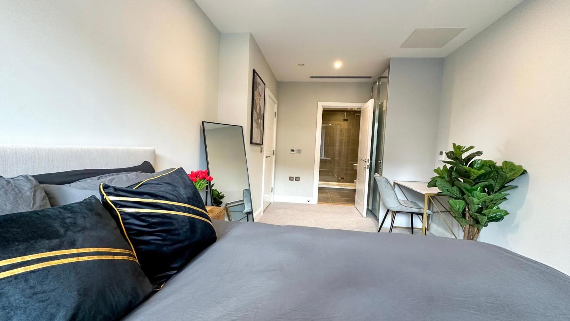 Duplex 3bed 3bath Modern Fast Wifi - Luxurylondonstays London