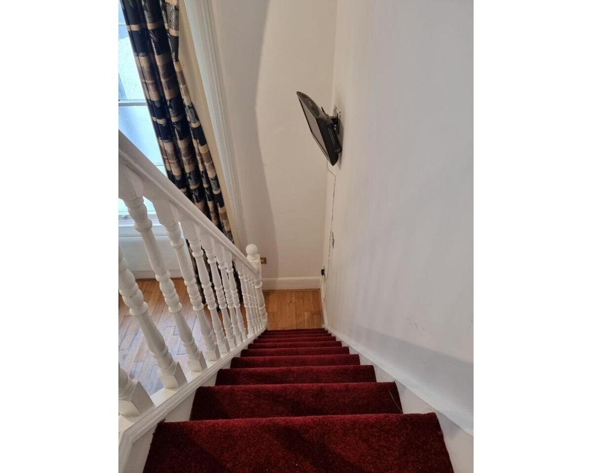 Fg2- Mezzanine Flat Fits 3 Near Hyde Park