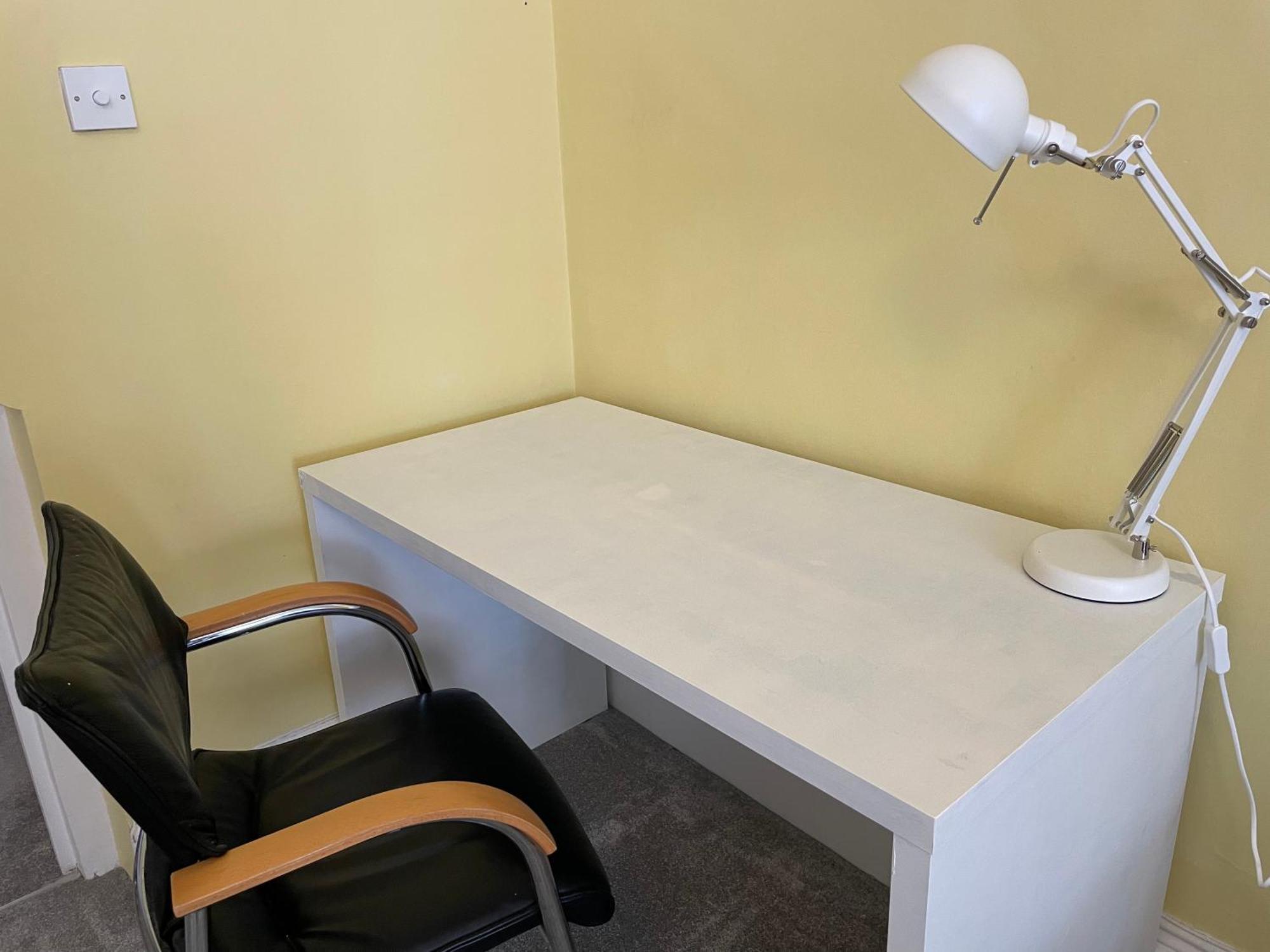 1 Bedroom In The Heart Of West Appartement