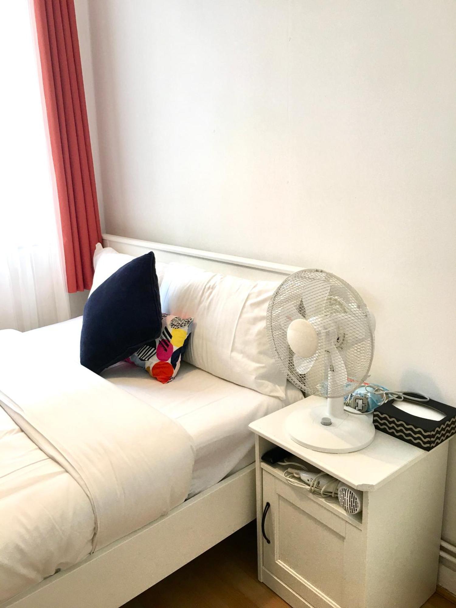 Comfy Private Bedrooms In Heart Of *