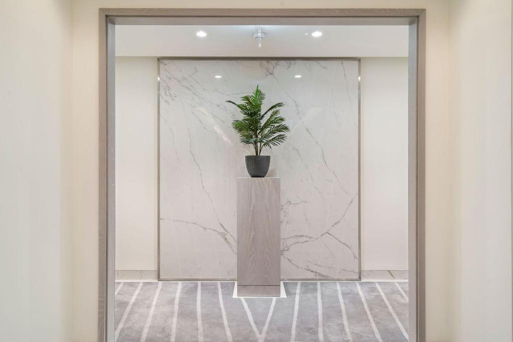 Luxurious 1 Bedroom In