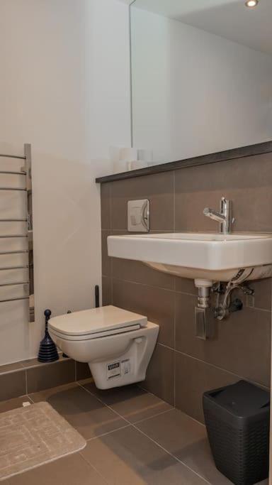 Stylish 4 Mins From Station * Londres
