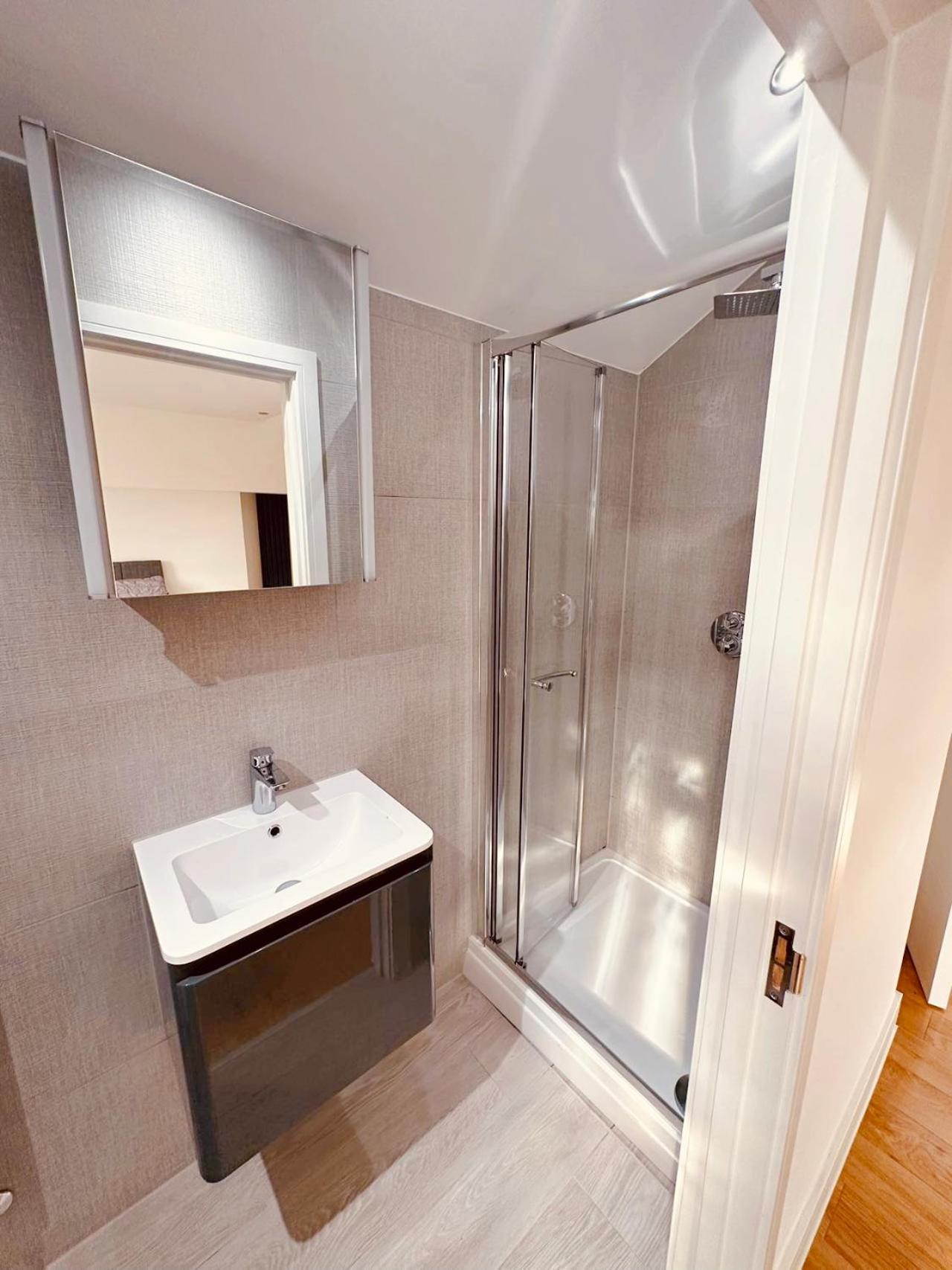 Appartement 3 Bed 2 Bath Near Greenwich Park 6 Guests Maximum *