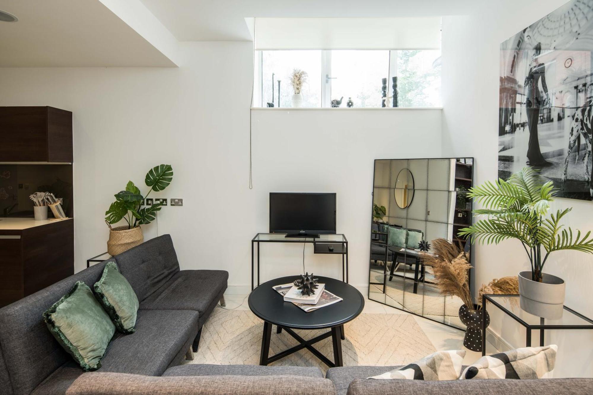 Al Central-soho-chinatown-coventgarden-cozy-onebed