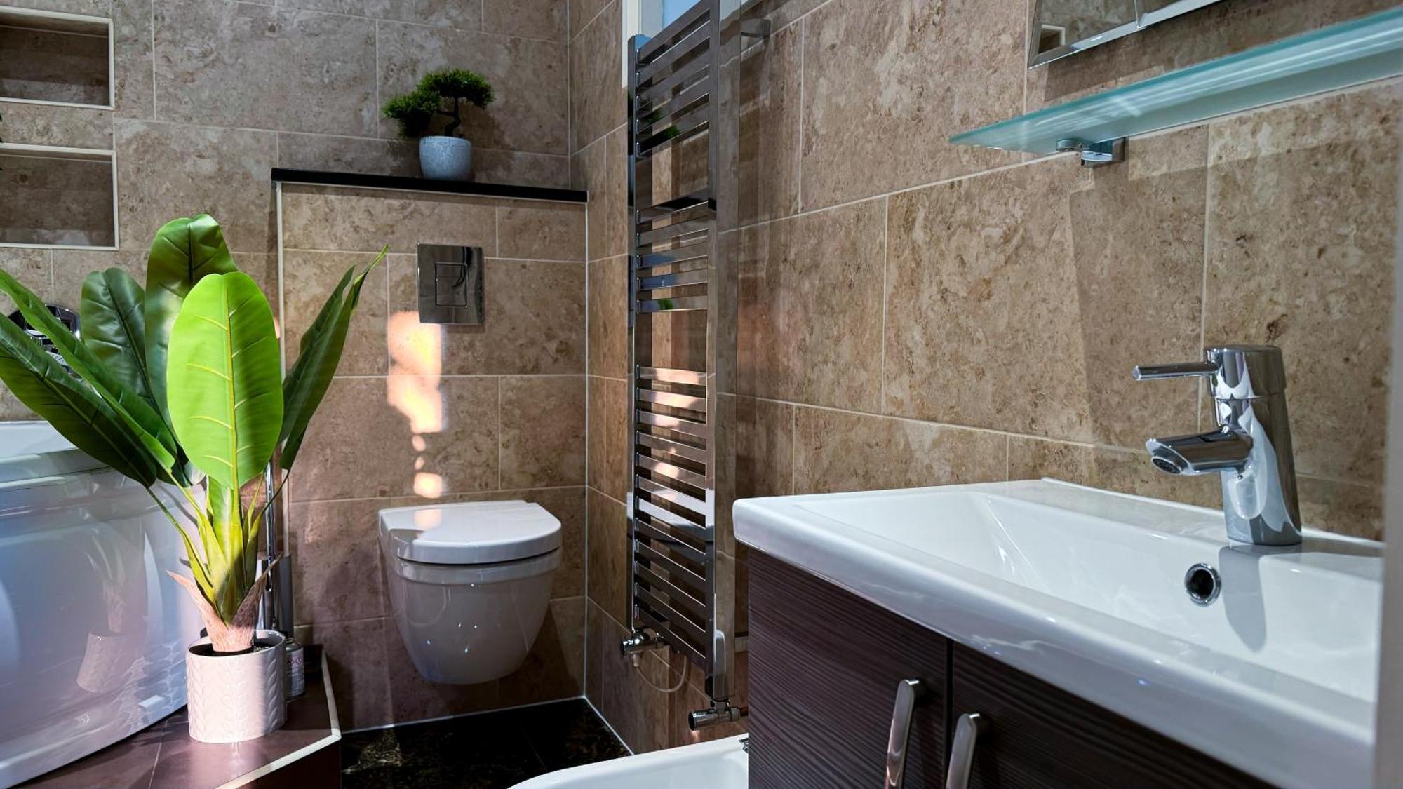 Luxurious 3bed House With Bath & Garden Сasa de vacaciones Londres