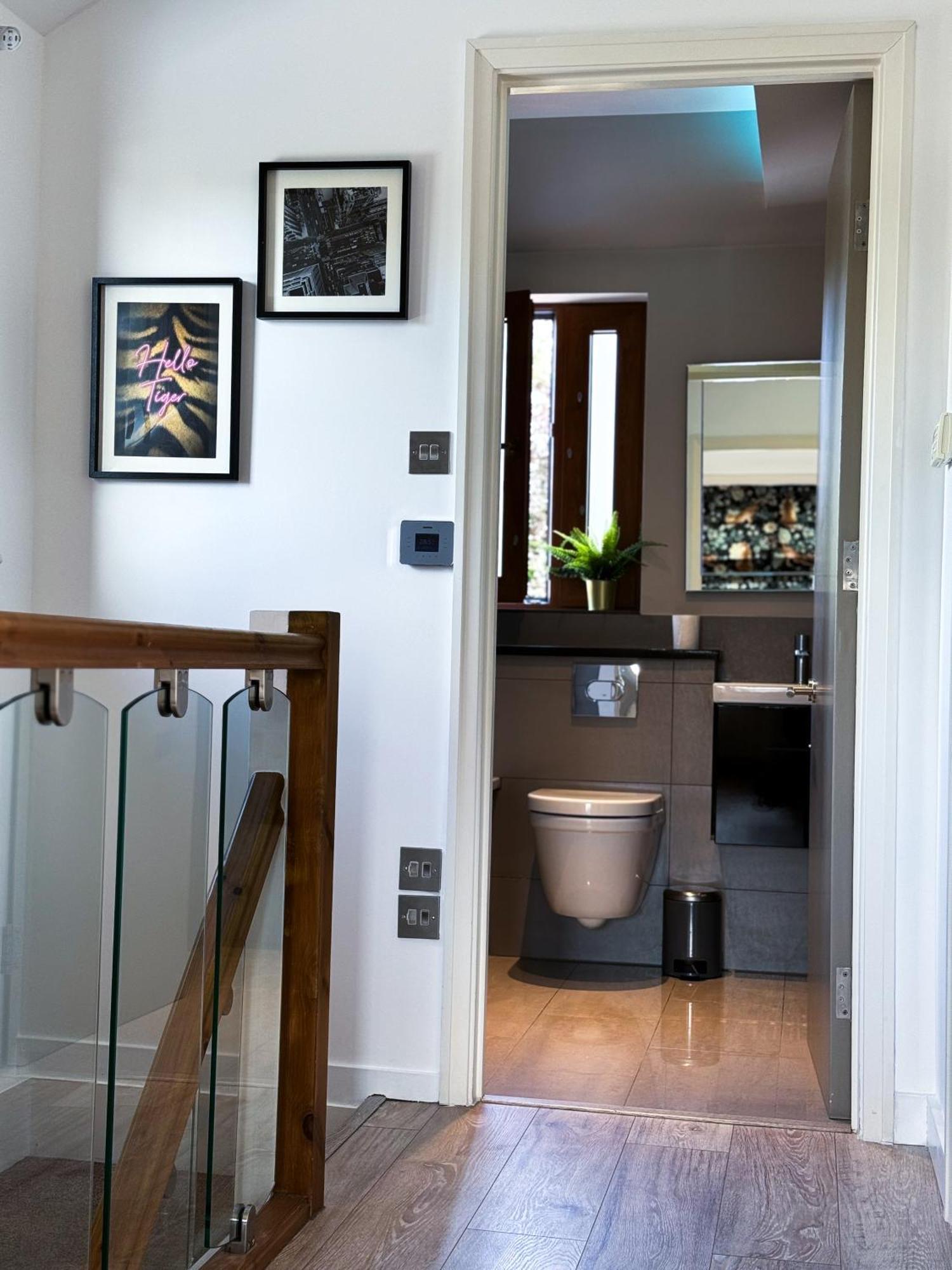 Сasa de vacaciones Luxurious 3bed House With Bath & Garden *