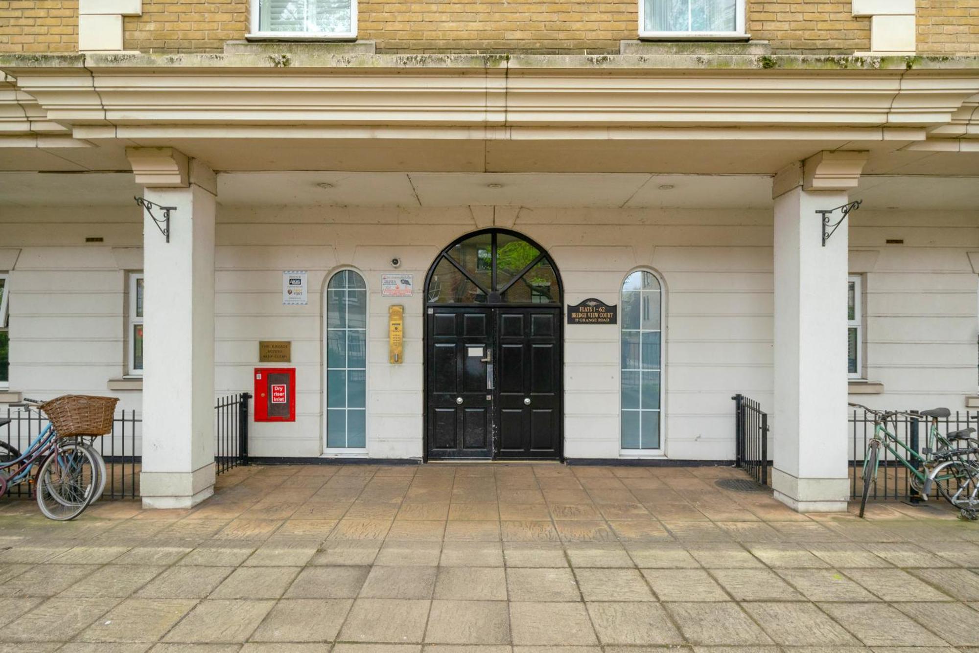 Spacious Two Bedroom Private In Tower Bridge Bridge * Londres