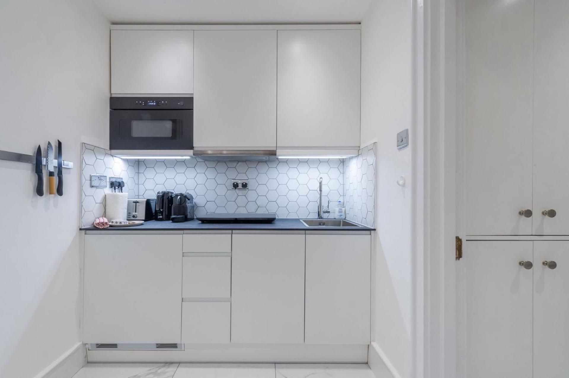 The Fairytale - Fitzrovia - By Frankie Says