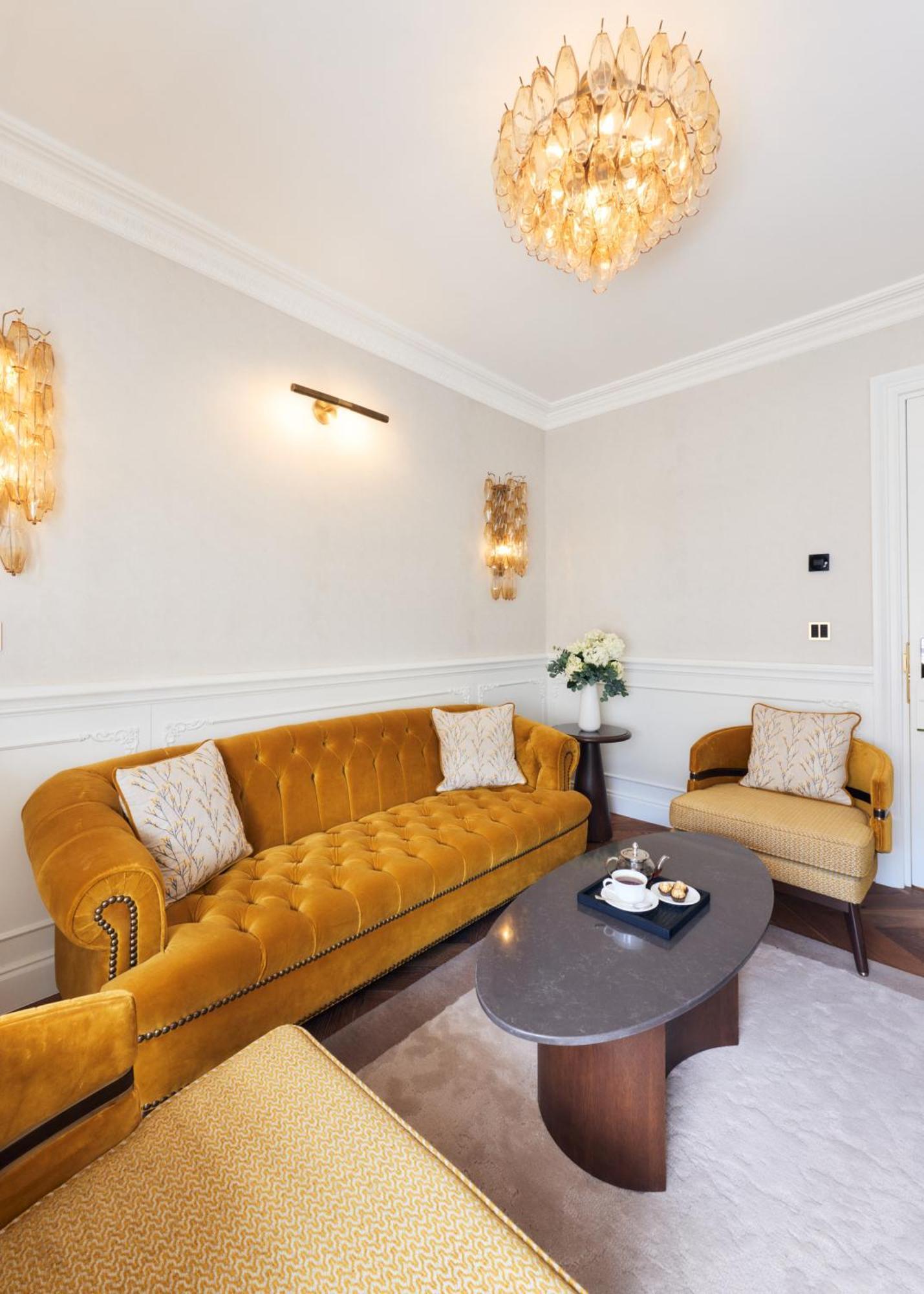 2 Chesham Hotel London