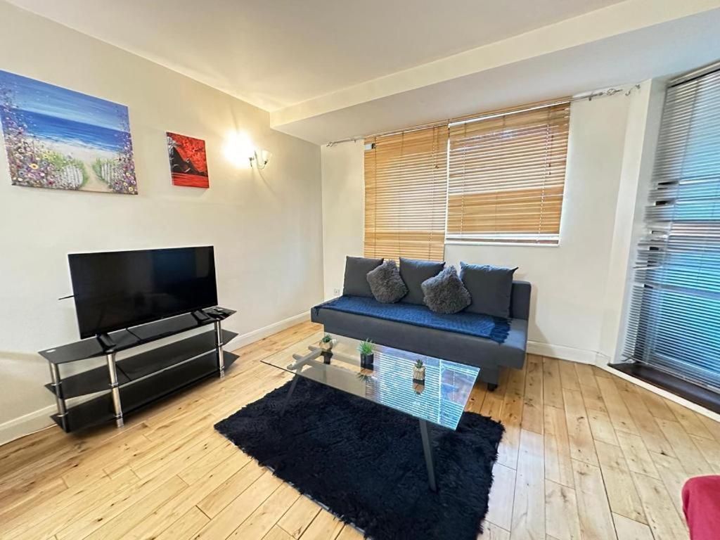 Chelsea Studio - Sleeps 4 - Near Cromwell Hospital Apartment London