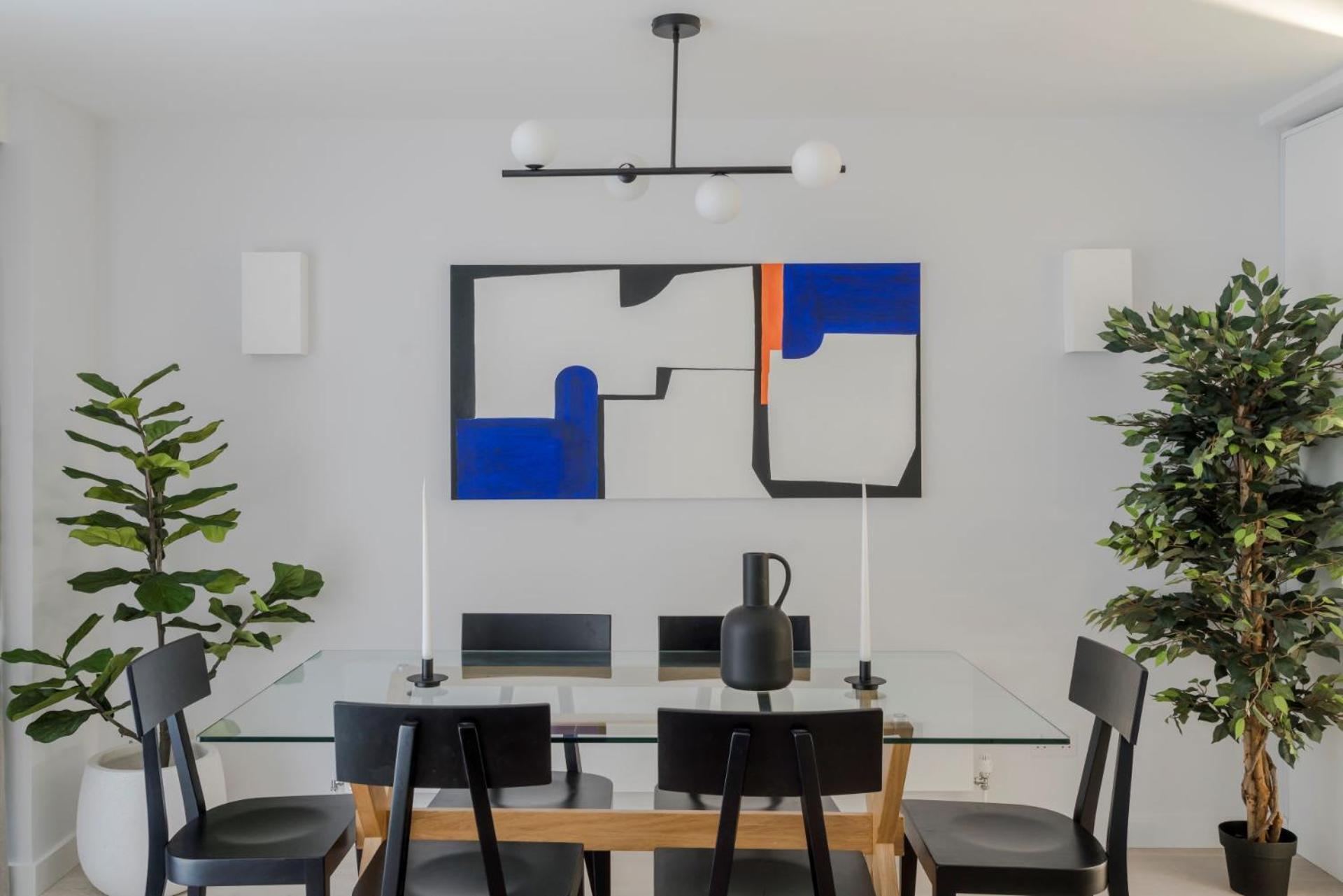 Blue Jeans White Shirt - Fitzrovia - By Frankie Says Apartamento